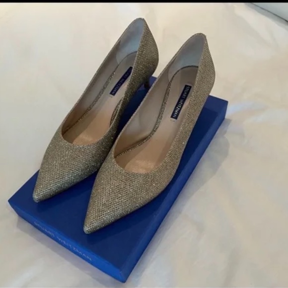 Stuart Weitzman - Picture 6 of 11